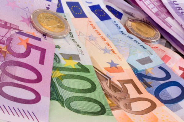 Még többe kerülhet a lengyel bankoknak a zlotyisítás