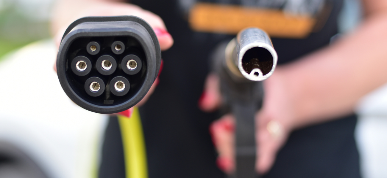 Az elektromosautó-gyártók tényleg lenyomják a hagyományos autógyártókat?