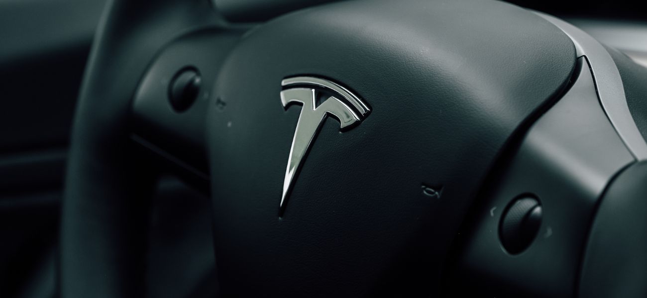 Tesla: Hogyan tovább az árcsökkentésekkel?